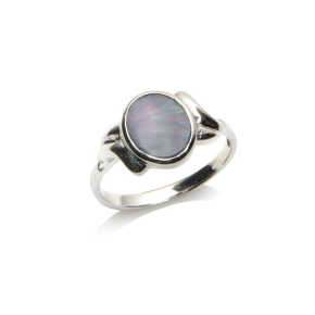 Ring mit Dublett-blauem Opal aus Australien, aus 925er rhodiniertem Silber