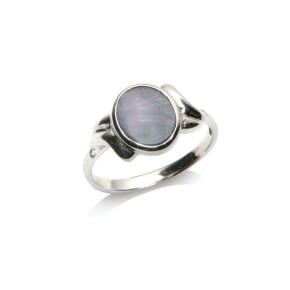 Ring with blue opal doublet from Australia, in rhodium-plated silver 925