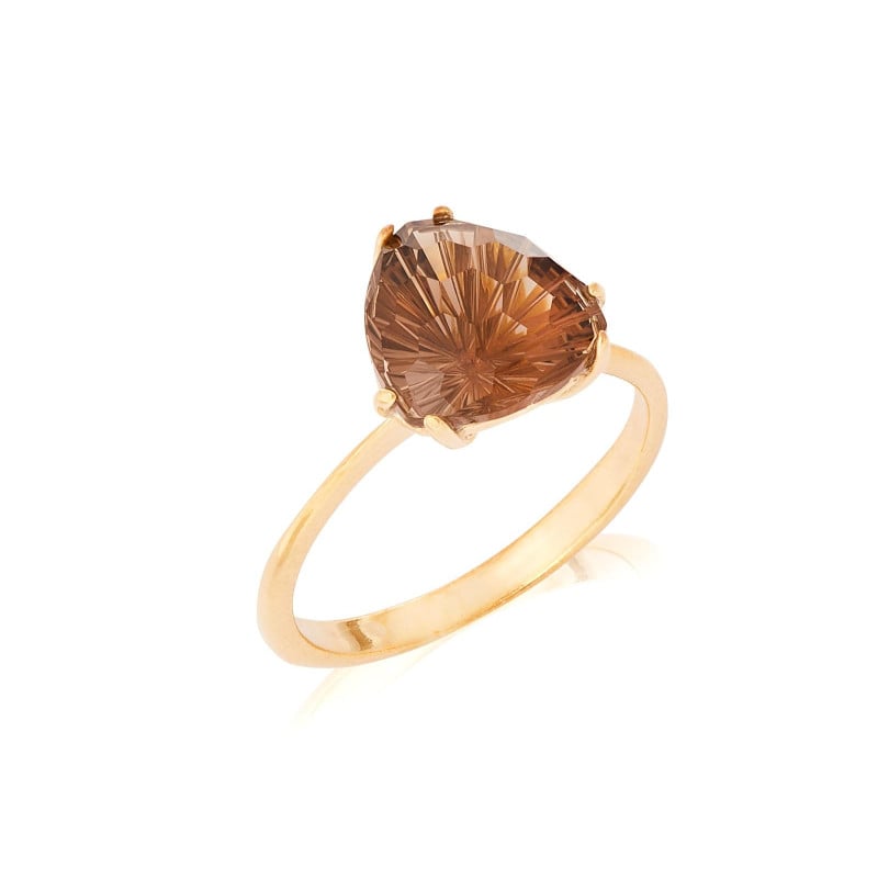 Anillo con cuarzo ahumado natural, en oro 750