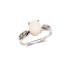 Ring met ovale opaal en zirkoniumoxide, in gerhodineerd zilver 925