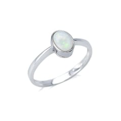 Ring met natuurlijke ovale...
