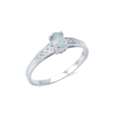 Ring met ovale opaal en...