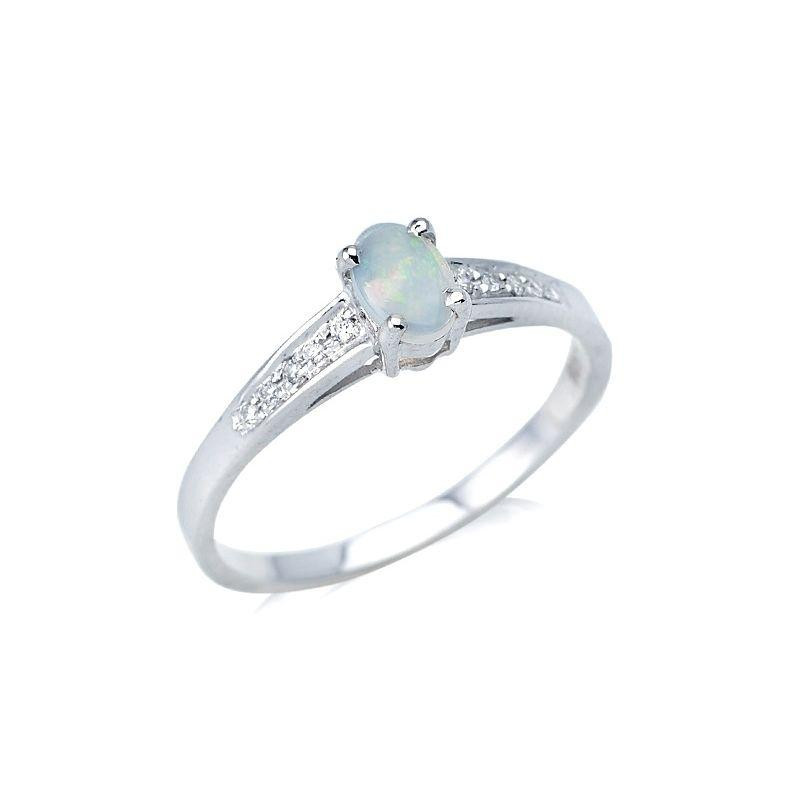 Ring with oval opal and zirconium oxide, in rhodium-plated silver 925