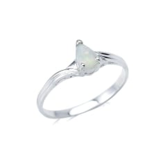 Anello con goccia di opale...
