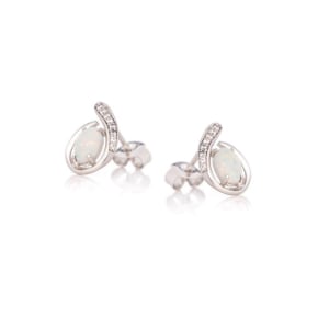 Clous d'oreilles avec opale ovale et oxyde de zirconium, en argent rhodié 925