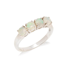 Ring met natuurlijk wit...