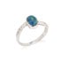 Ring met ovaal Australisch doublet blauwe opaal, in gerhodineerd zilver 925