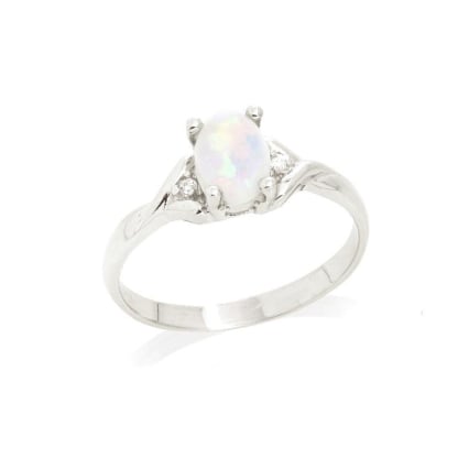 Ring met natuurlijke ovale Australische witte opaal, in gerhodineerd zilver 925