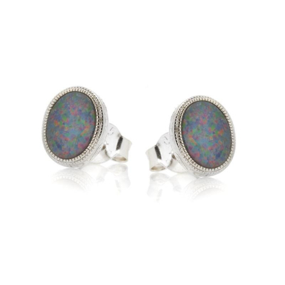 Boucles d'oreilles avec opale bleue doublet ovale, en argent rhodié 925