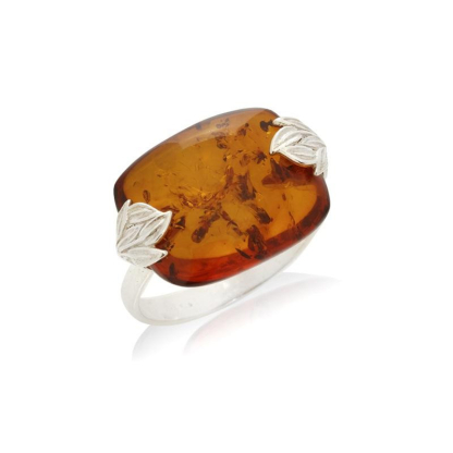 Anillo grande con piedra y ámbar coñac del mar Báltico, en plata 925 rodiada