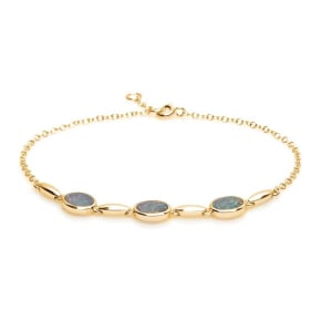 Armband met ovaal doublet blauwe opaal, in 925 goudkleurige zilver, lengte 18+1 cm