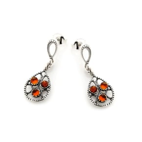 Boucles d'oreilles pendantes avec ambre cognac naturel rond, argent vieilli 925