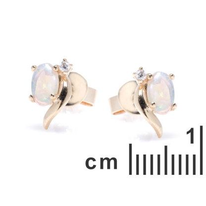 Orecchini con opale e diamanti, in oro 750