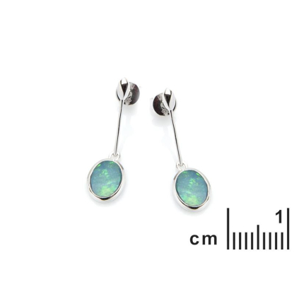 Pendientes con doblete ovalado de ópalo azul, en plata 925 rodiada