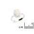 Anillo con ópalo ovalado y óxido de circonio, en plata 925 rodiada