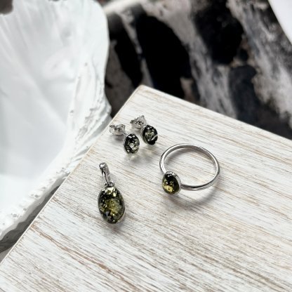 Boucles d'oreilles avec ambre vert naturel, en argent rhodié 925