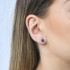 Clous d'oreilles avec lapis-lazuli bleu naturel boule, en argent rhodié 925