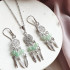 Clous d'oreilles avec aventurine verte naturelle ronde, en argent rhodié 925