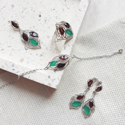 Boucles d'oreilles avec ambre et agate verte, en argent rhodié 925