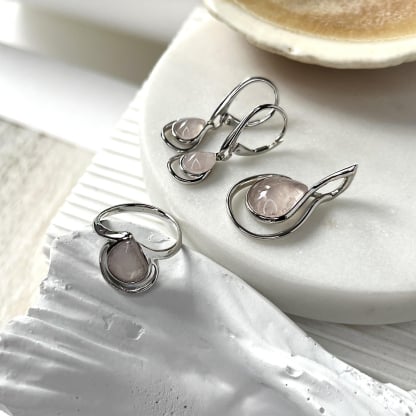 Pendentif avec quartz rose naturel goutte, en argent rhodié 925, hauteur 3 cm