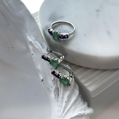 Ring met aventurijn en amethist, in 925 gerhodineerd zilver