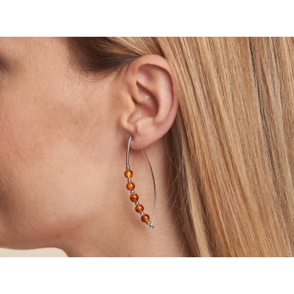 Pendientes largos con bola de ámbar coñac, en plata 925 rodiada