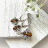 Boucles d'oreilles abeille avec ambre cognac naturel, en argent doré 925