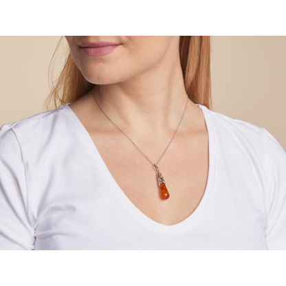 Colgante con gota de ámbar coñac, en plata 925 rodiada, altura 3,5+1 cm