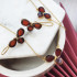 Bracciale con goccia di ambra cognac, in argento dorato 925, lunghezza 17+3 cm