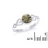 Anillo con ámbar verde natural del Mar Báltico redondo, en plata 925 rodiada