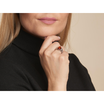 Bague avec ambre cognac naturel de la mer Baltique ovale, en argent rhodié 925