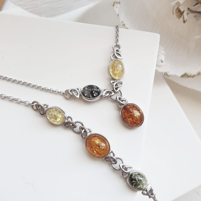 Bracciale con ambra ovale multicolore, in argento 925 rodiato, lunghezza 16+3 cm