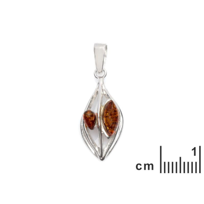 Pendentif avec ambre cognac naturel de la mer Baltique, en argent rhodié 925