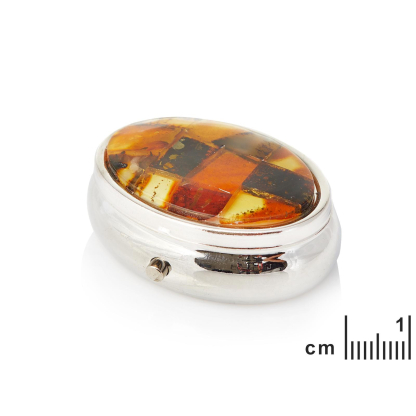 Ovale bunker van metaal en amber