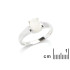 Ring met natuurlijke ovale Australische witte opaal, in gerhodineerd zilver 925