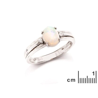 Inel cu opal natural oval alb australian, din argint 925 placat cu rodiu