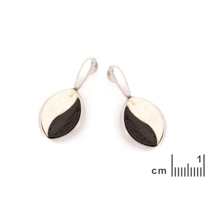 Earrings with amber and oak, in rhodium silver 925