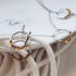 Boucles d'oreilles pendantes ronde avec ambre cognac, en argent rhodié 925