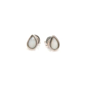 Brincos de opala australiana branca gota natural, em prata rodiada 925, 6x4 mm