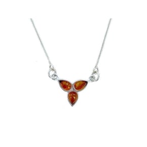 Collier avec ambre cognac naturel de la mer Baltique, en argent rhodié 925
