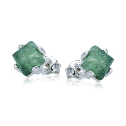 Ohrstecker mit quadratischem, naturgrünem Aventurin, aus rhodiniertem Silber 925