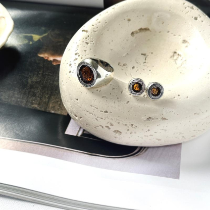 Pendientes con ámbar coñac natural, en plata envejecida 925