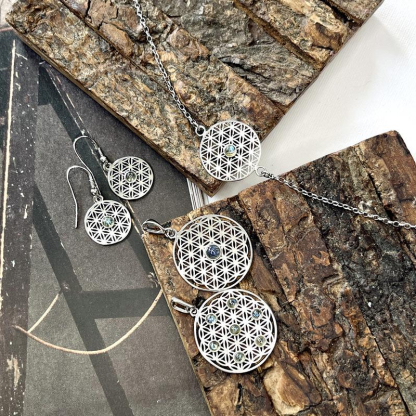 Flower of life pendant with multi-colored labradorite, 925 rhodium-plated silver, 2.7+1 cm