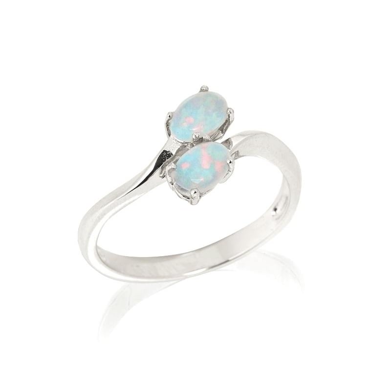 Anillo con ópalo blanco natural de Australia ovalado, en plata 925 rodiada