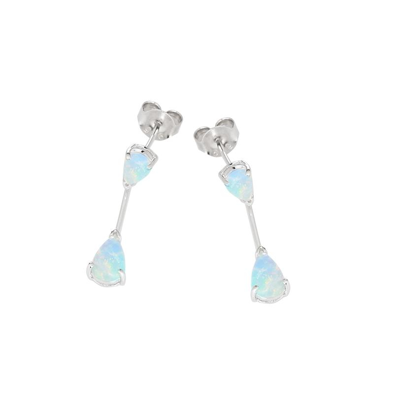 Oval beyaz opal, rodyum kaplamalı 925 gümüş sarkan küpeler