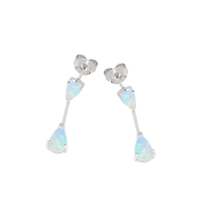 Oval beyaz opal, rodyum kaplamalı 925 gümüş sarkan küpeler