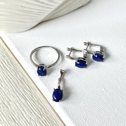 Bague avec lapis-lazuli bleu naturel ovale, en argent rhodié 925