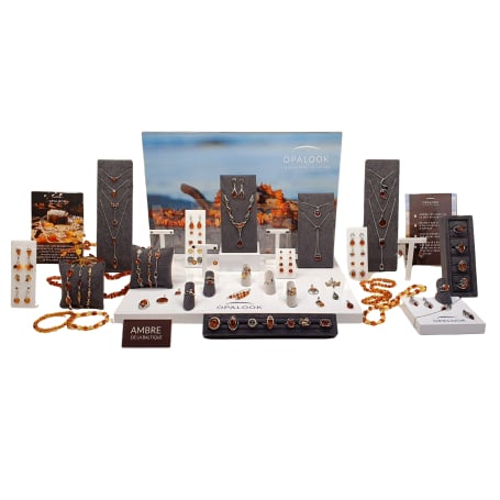 Kit de bijoux en ambre et présentoirs pour implantation