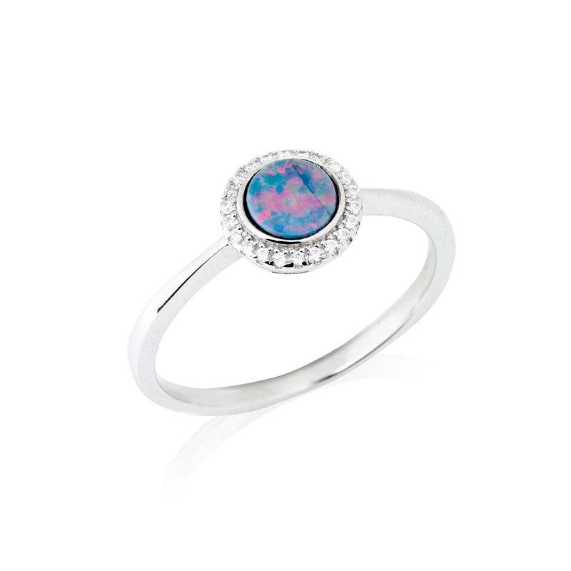 Anillo con ópalo doblete redondo y óxido de circonio, en plata bañada en rodio 925