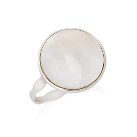 Bague avec nacre blanche ronde naturelle, en argent rhodié 925